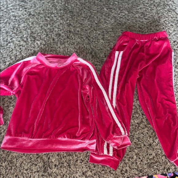 Pink velvet 2 piece outfit - Picture 1 of 1